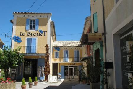 Le Pain Parasol Apartment Espinasses Exterior photo